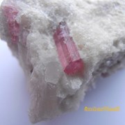 Rubelite (Turmalina Rosa) - Mineral de Portugal